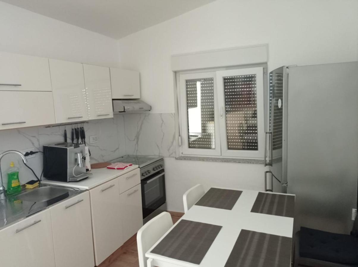Ferienwohnung Ap Jurisic Bibinje Exterior foto